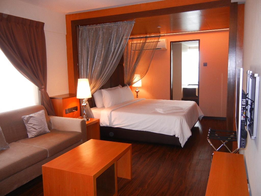 C'Haya Hotel Kota Kinabalu Habitación foto